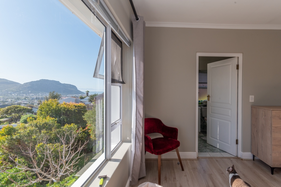 3 Bedroom Property for Sale in Fish Hoek Western Cape